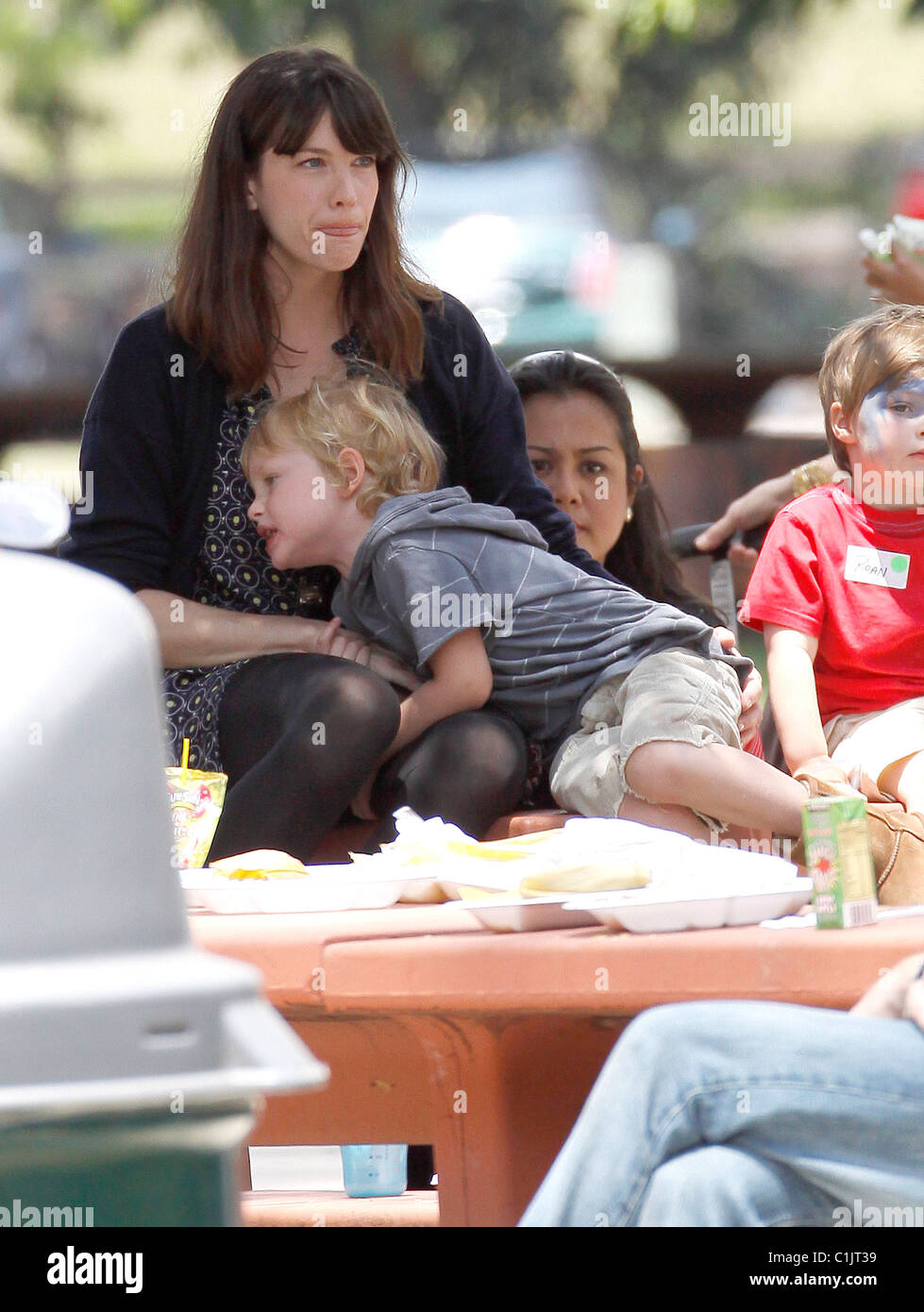 Liv Tyler With Her Son Milo Langdon At Griffith Park In Loz Feliz Los Angeles California 06