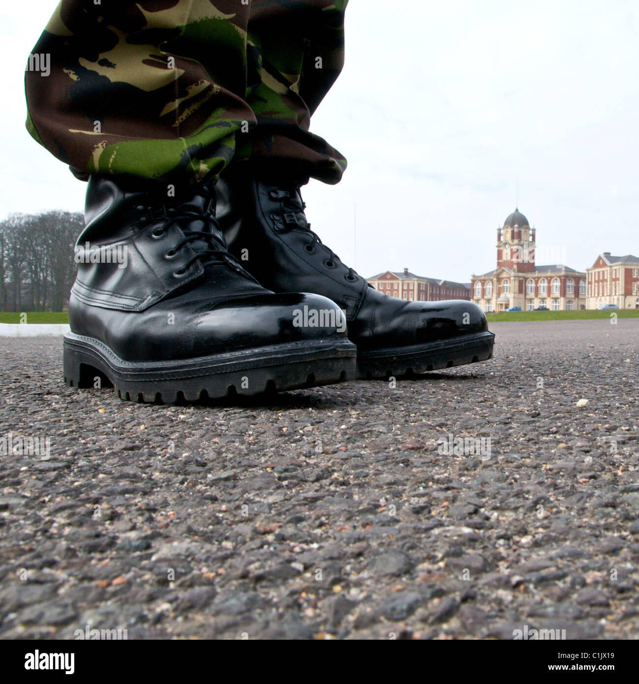 Polished soldiers boots hi-res stock photography and images - Alamy