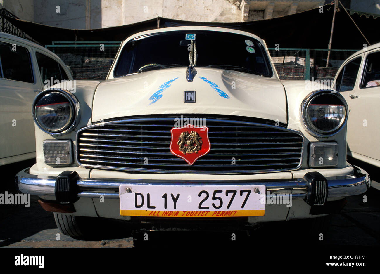 India, Karnâtaka, Mysore, ambassador car Stock Photo Alamy