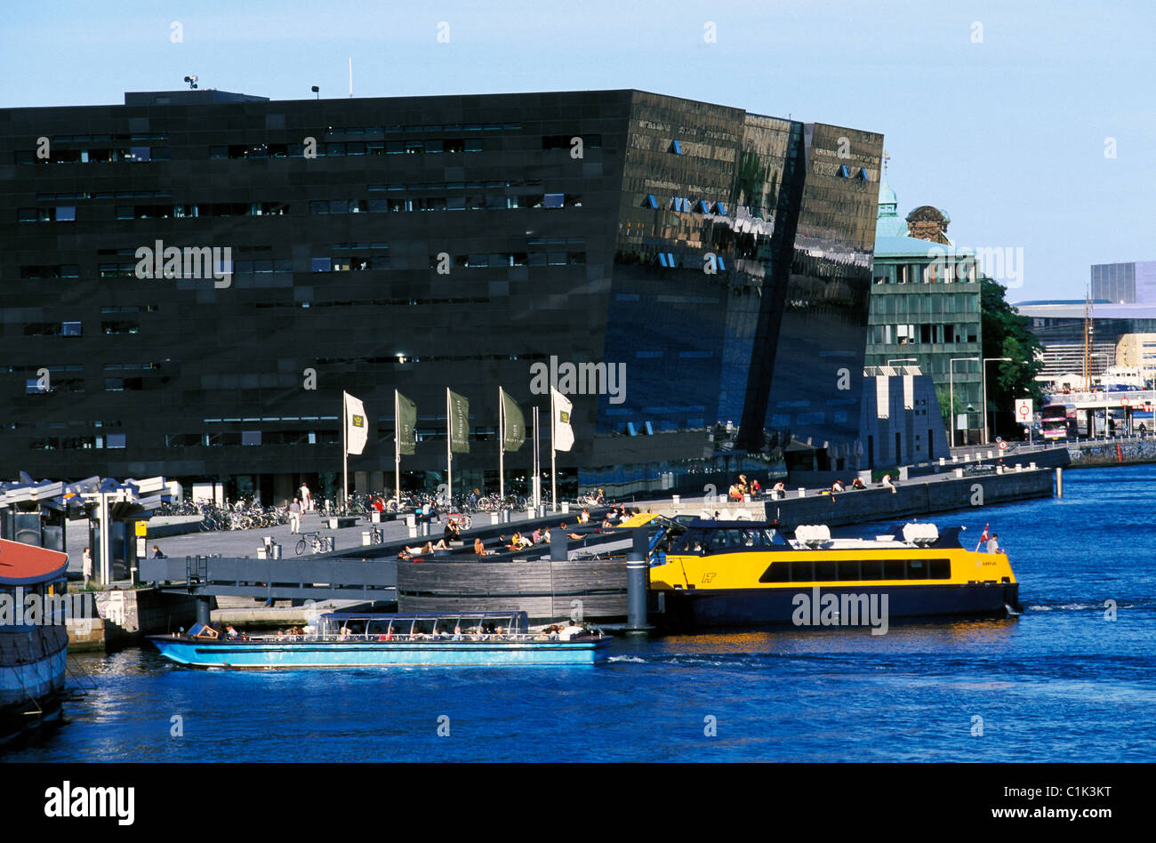 Denmark Sjaelland Island Copenhagen city Royal library Den Sorte Diamant  (the Black Diamond) by architects M Schmidt B Hammer Stock Photo - Alamy