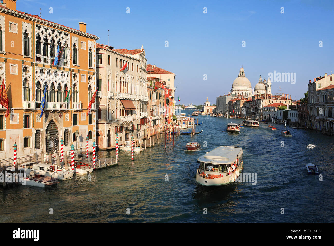 Architecture grand canal hi-res stock photography and images - Alamy
