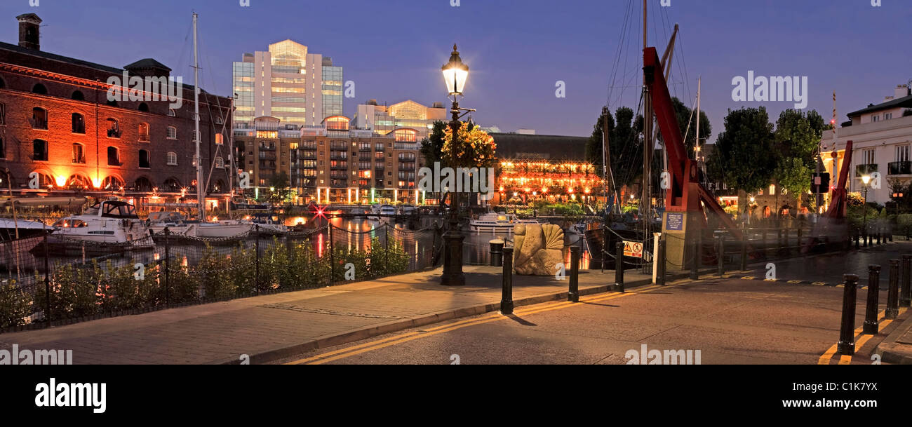 Dock offices building hires stock photography and images Alamy