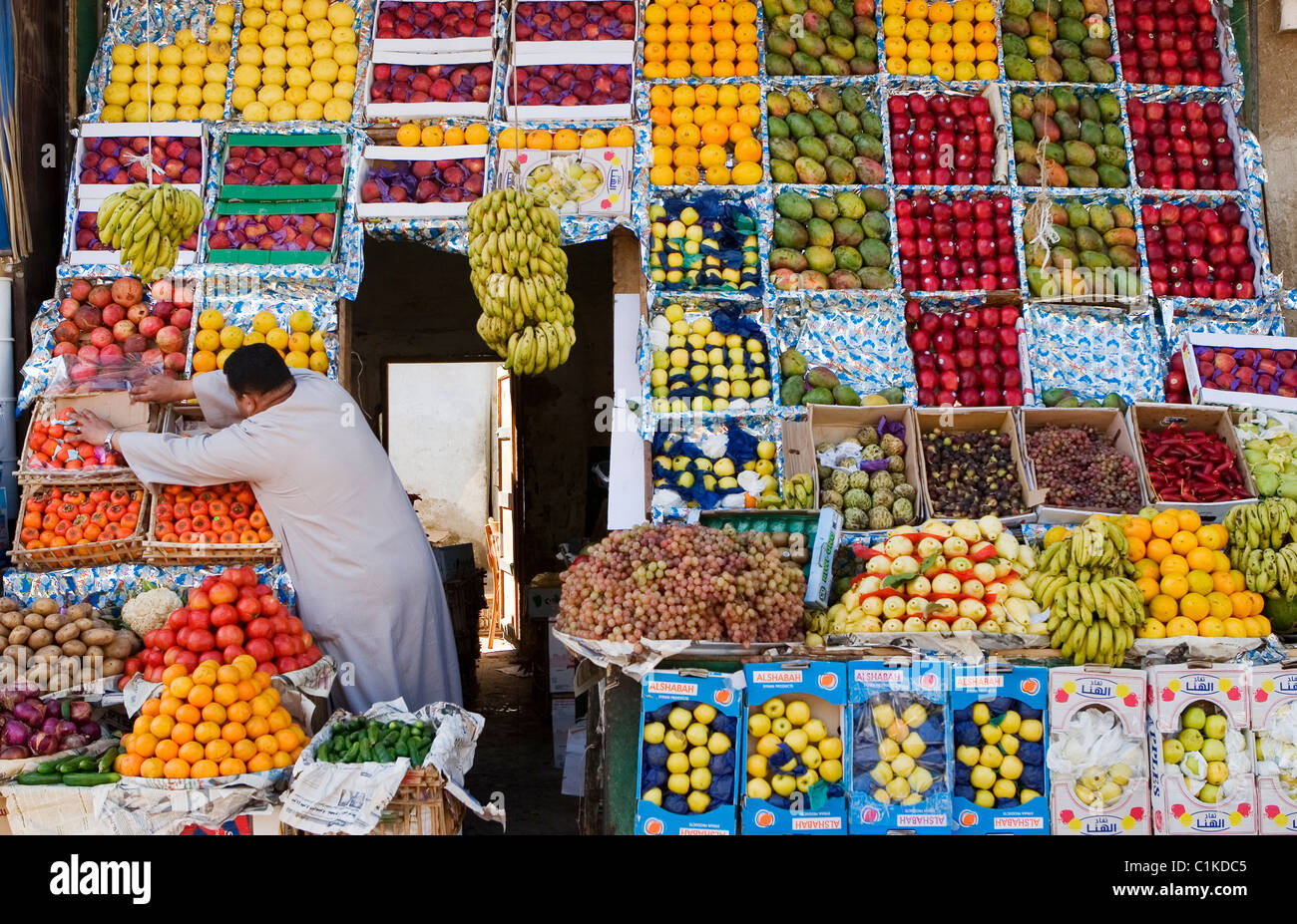 Egypt, the Nile Valley, Aswan, a grocer shop in the souk Stock Photo