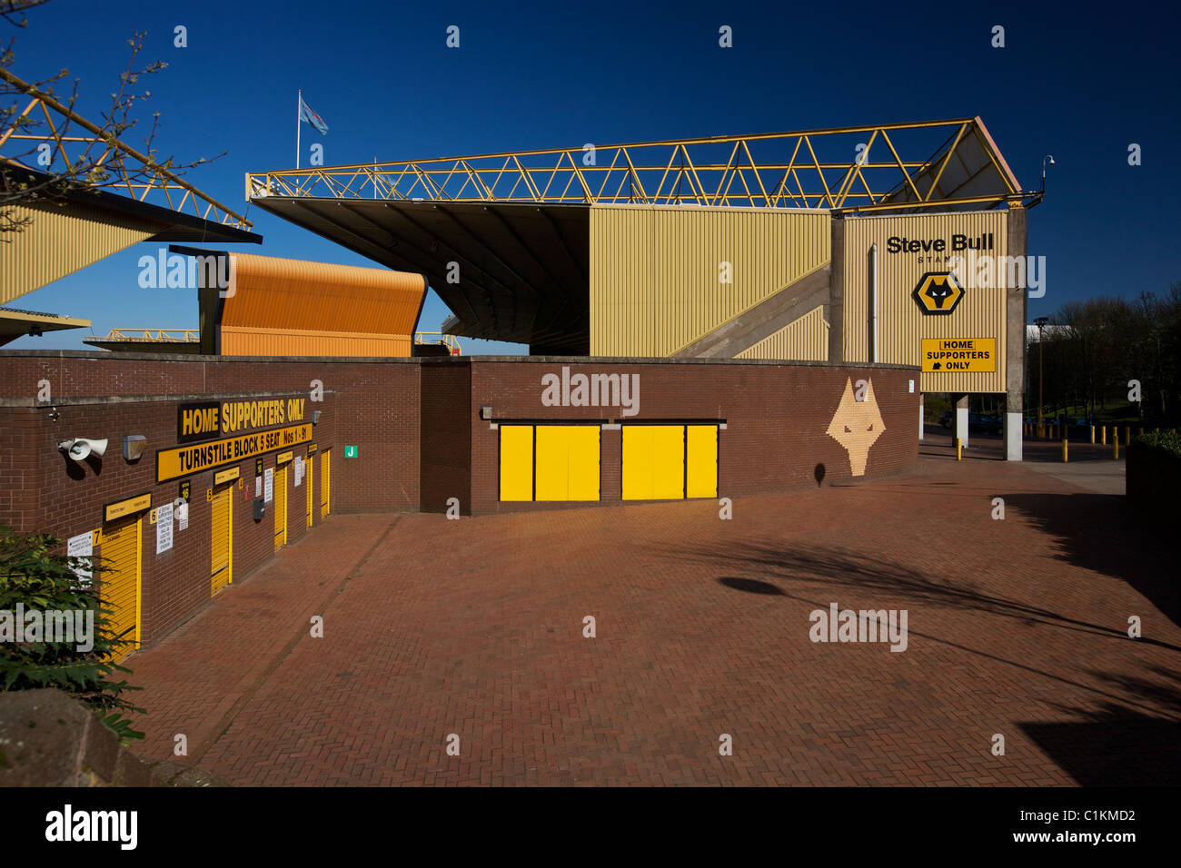 Wolves Museum & Stadium Tour - WOLVERHAMPTON - Make It West Midlands🦐 ...