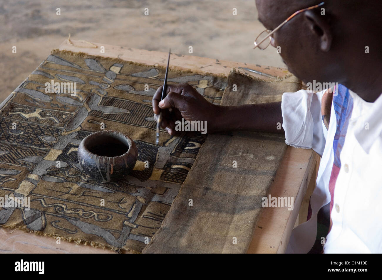 Mali Segou City Bogolan N Tomo Institute On Niger River Banks Stock Photo Alamy