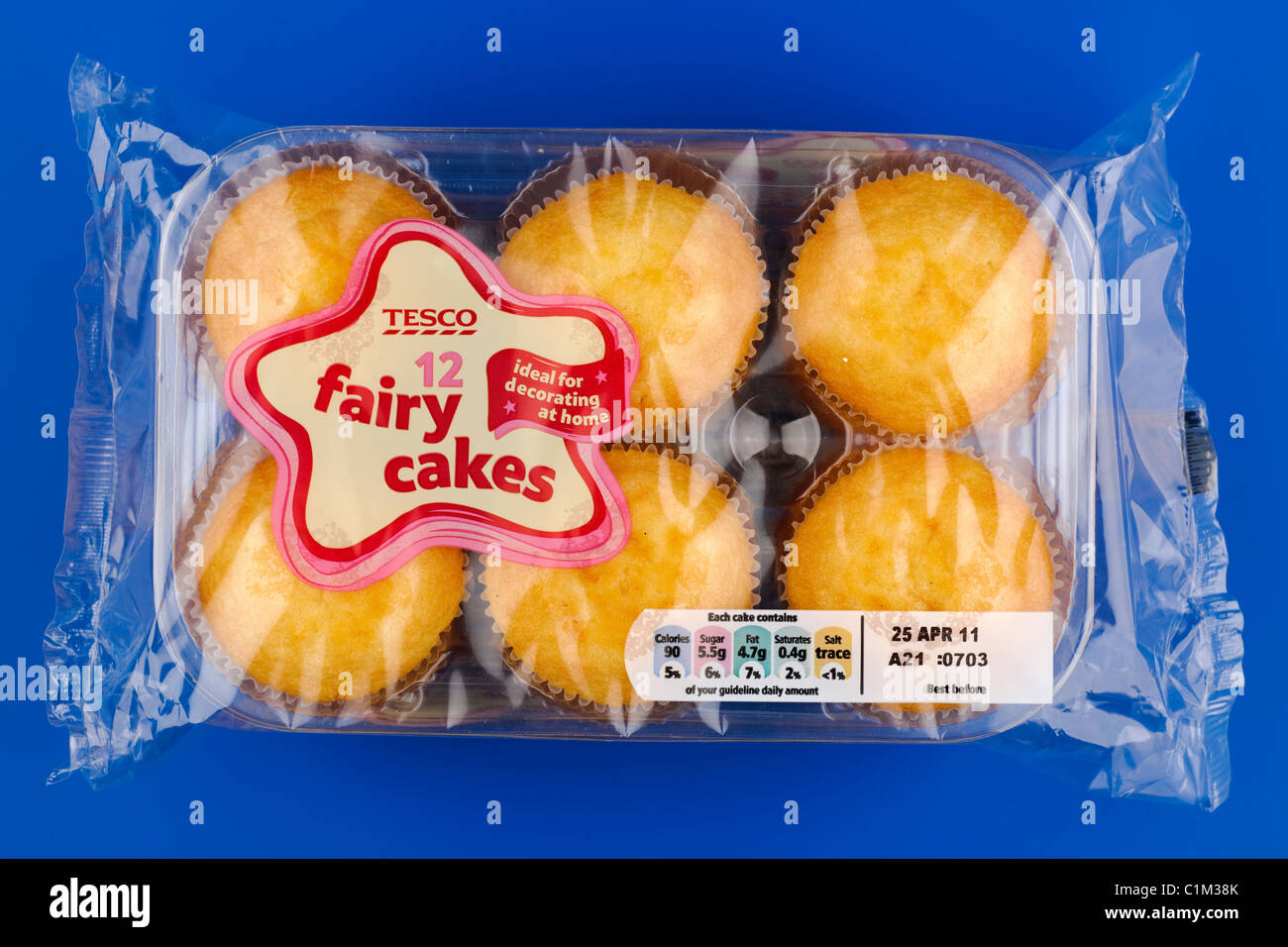Cellophane packet of 12 Tesco Fairy cake buns best before 25th April 2011 Stock Photo