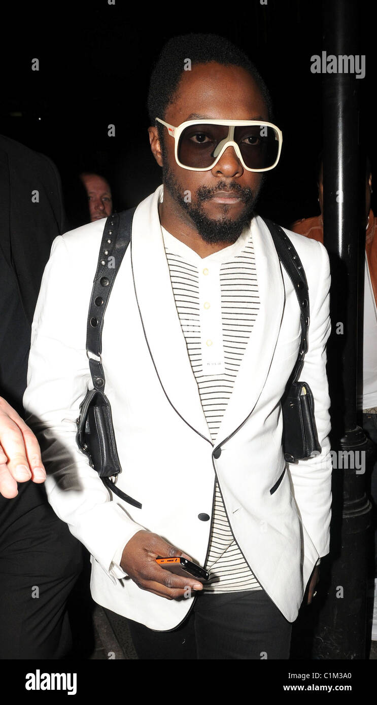 White and black trainers will i am 270609 hi-res stock photography and  images - Alamy