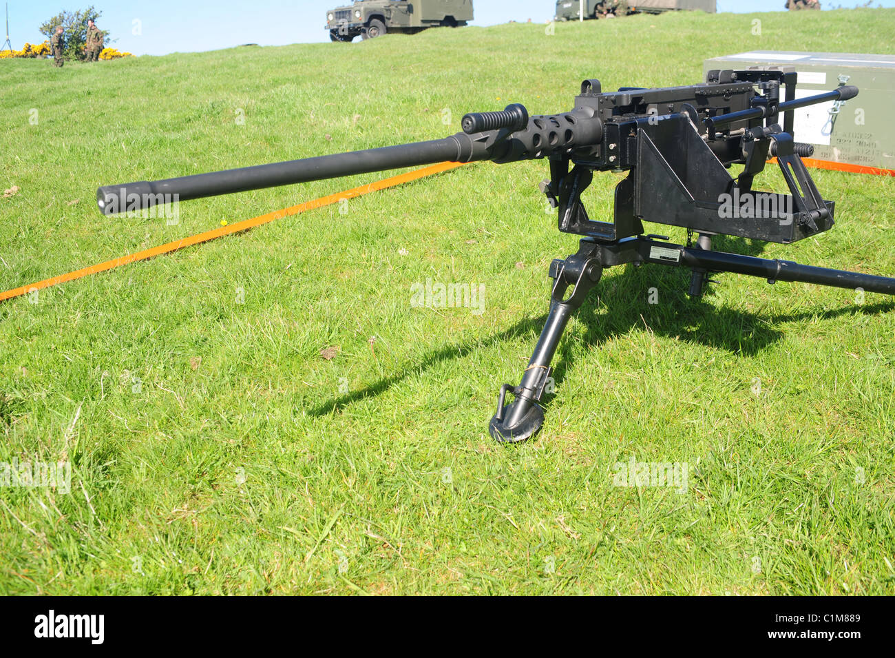 The powerful L1A1 12.7 mm (.50) Heavy Machine Gun (HMG) is an updated  version of the Browning M2 'Fifty-cal' - recognised as one Stock Photo -  Alamy