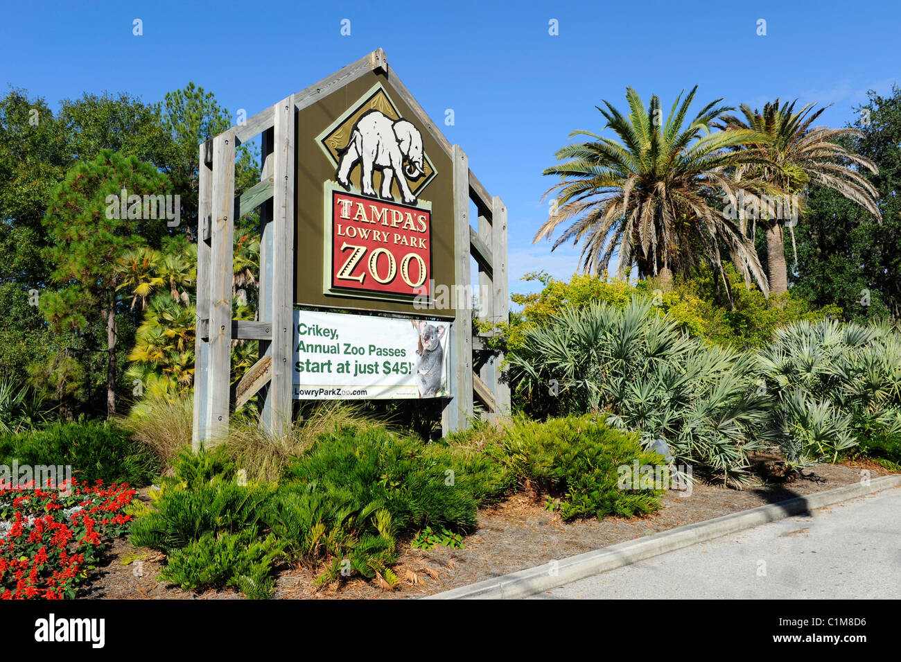Lowry Park Zoo St Petersburg Florida downtown Stock Photo - Alamy