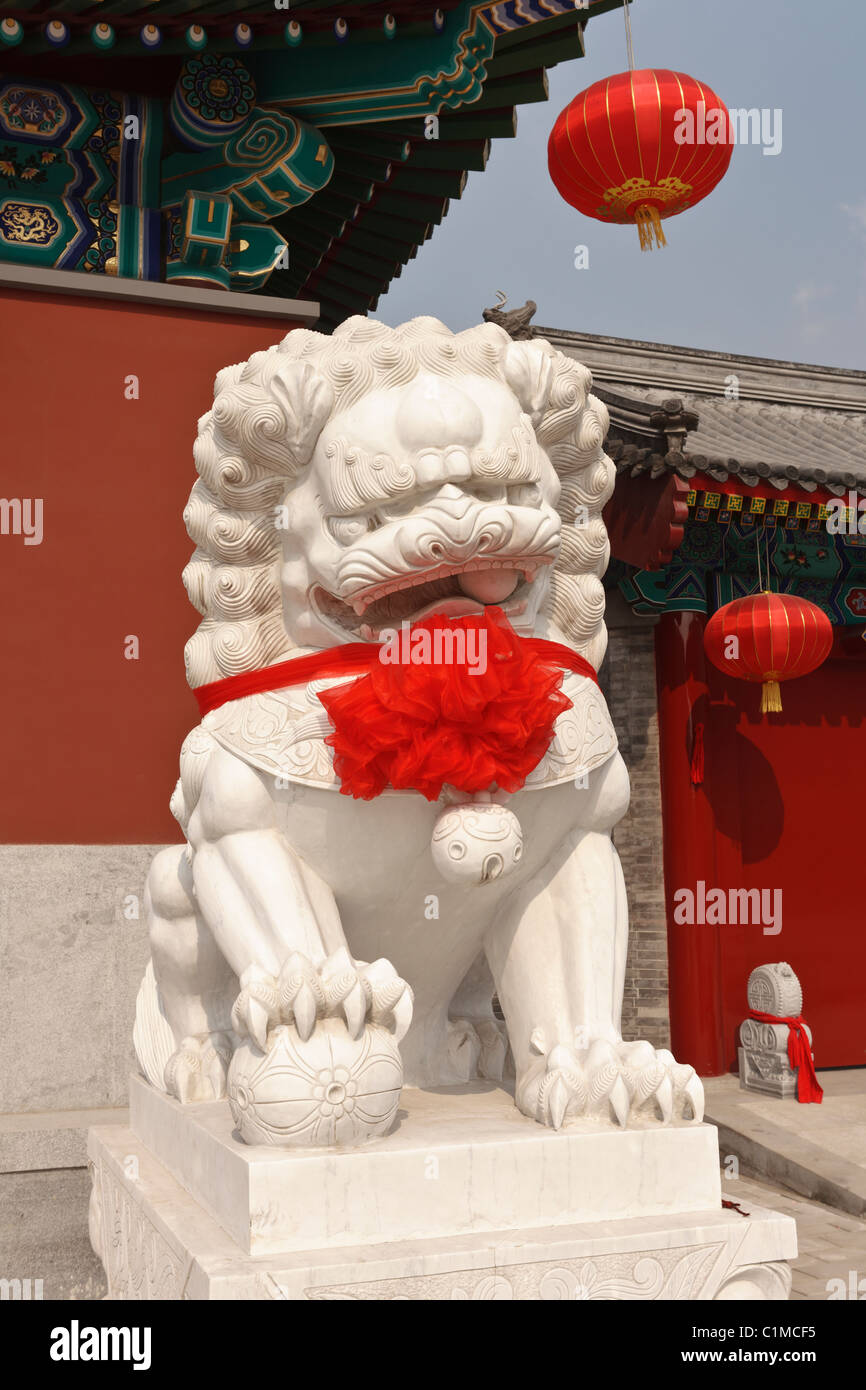 Chinese Lion Statue Red