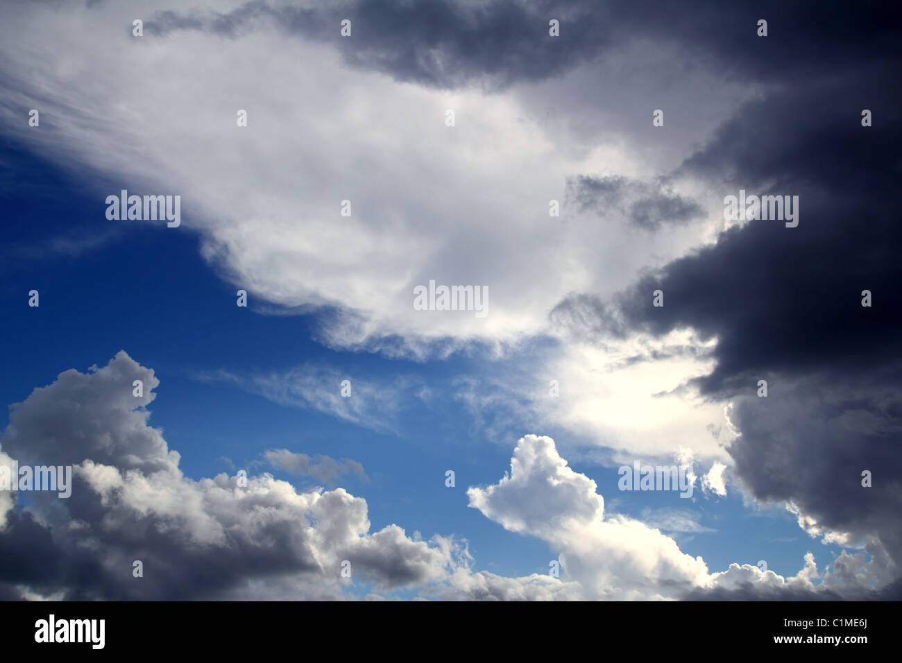 Dramatic cloudscape sky gray stormy clouds background Stock Photo - Alamy