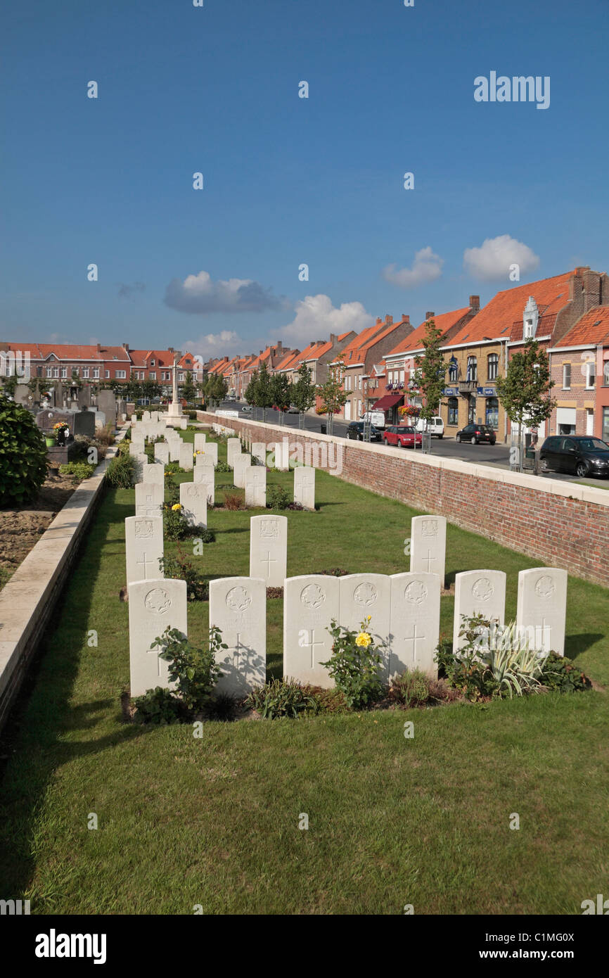 Commonwealth graves in the CWGC Nieuwkerke Churchyard cemetery, Nieuwkerke, Belgium. Stock Photo