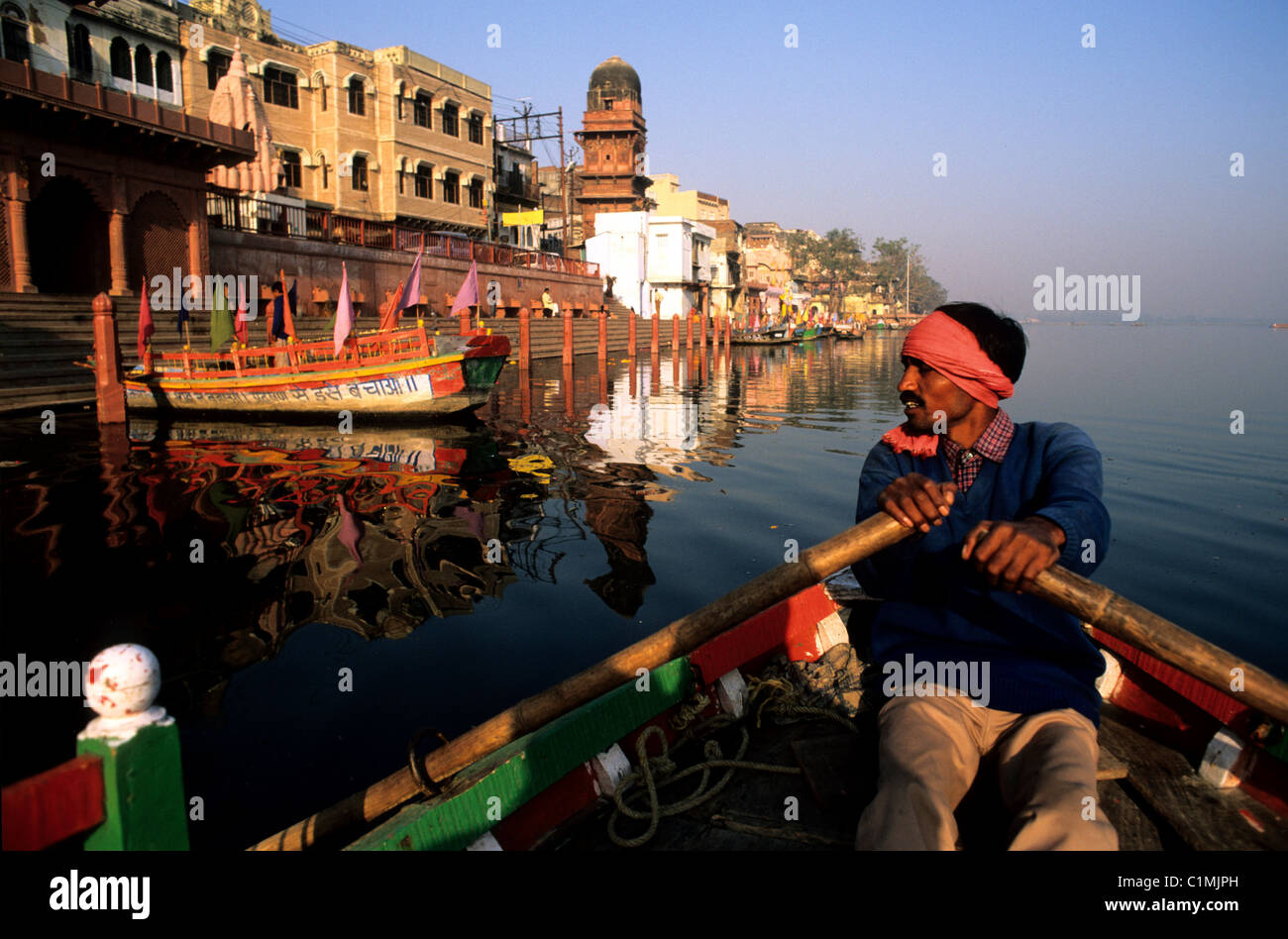 India, Uttar Pradesh, Mathura, Krishna's native town, boat trip on the