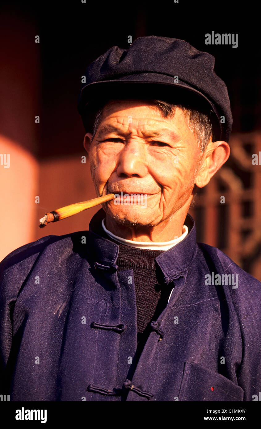 China, Yunnan province, Dali, portrait Stock Photo - Alamy