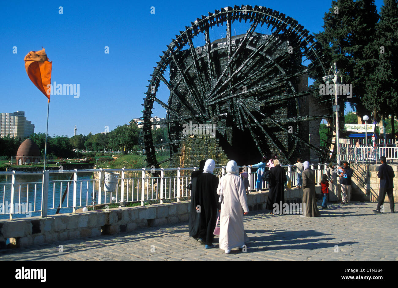 Syria, Hama, noria (former hydraulic machine) on Orontes River Stock Photo