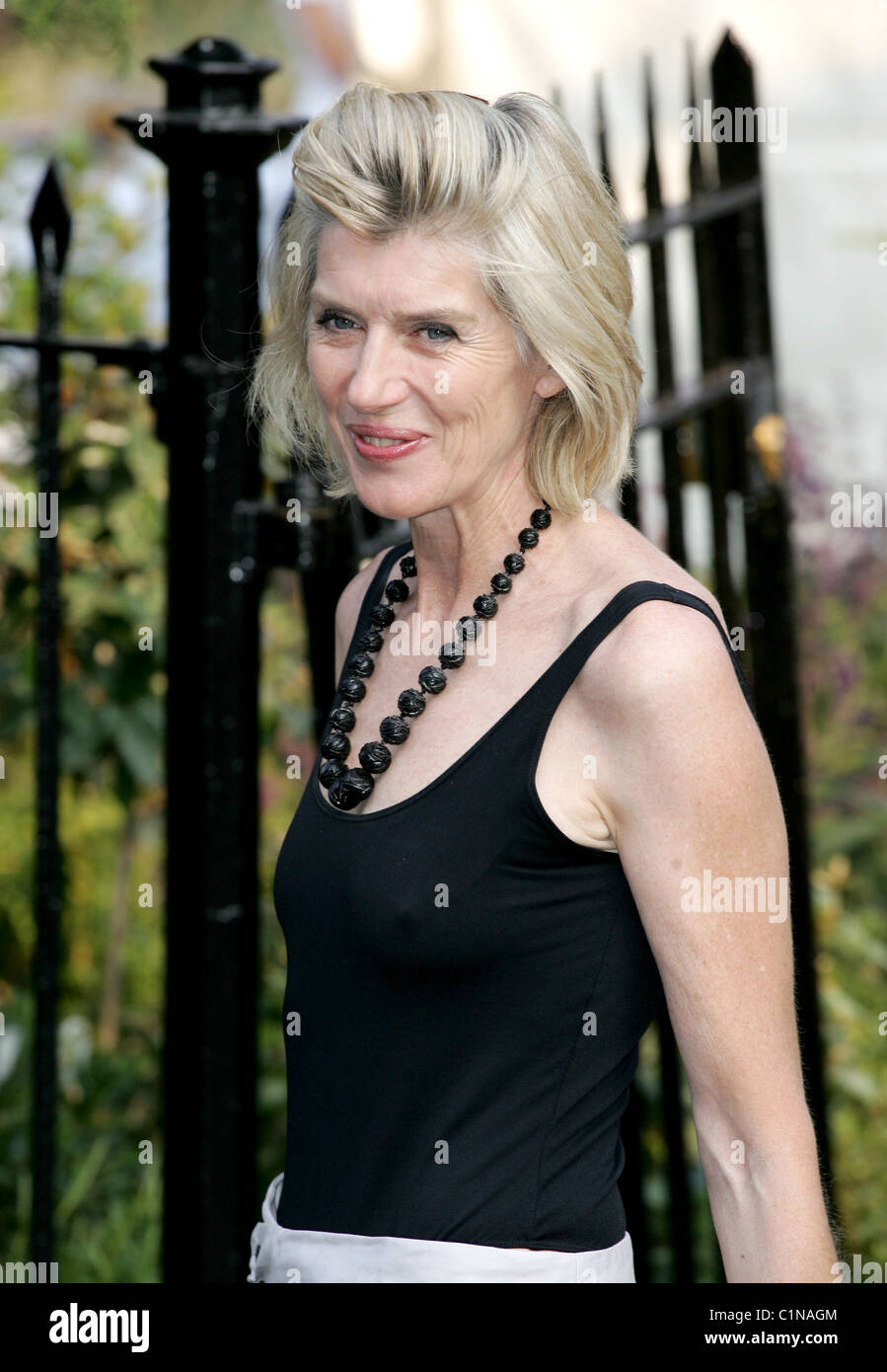 Selina Scott at Sir David Frost's annual summer garden party in Chelsea London, England - 02.07.09 Stock Photo