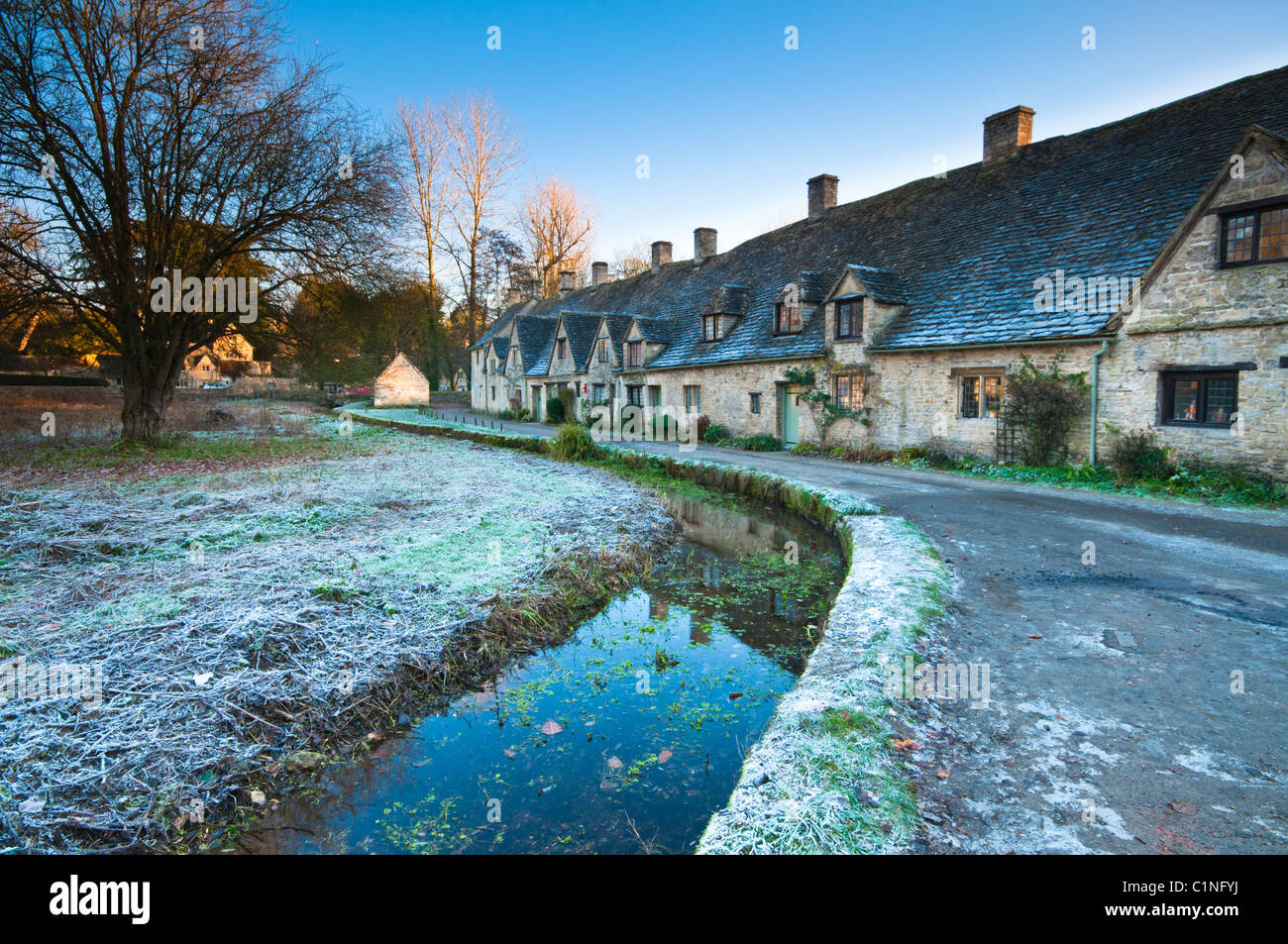 Arlington Row in the village of Bibury, Gloucestershire, Cotswolds, UK Stock Photo