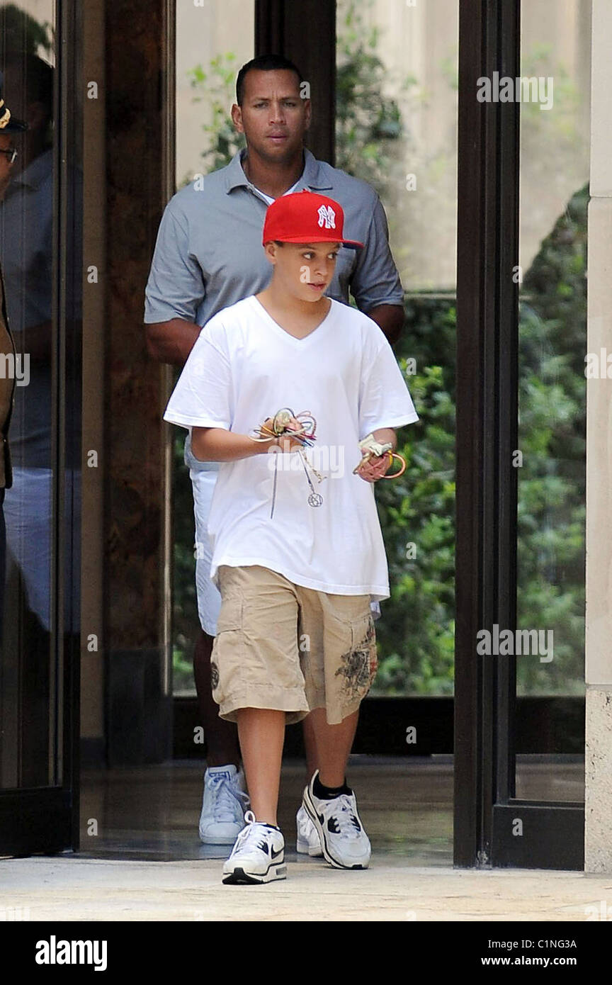 Alex Rodriguez Leaves His Manhattan Residence With A Family Friend