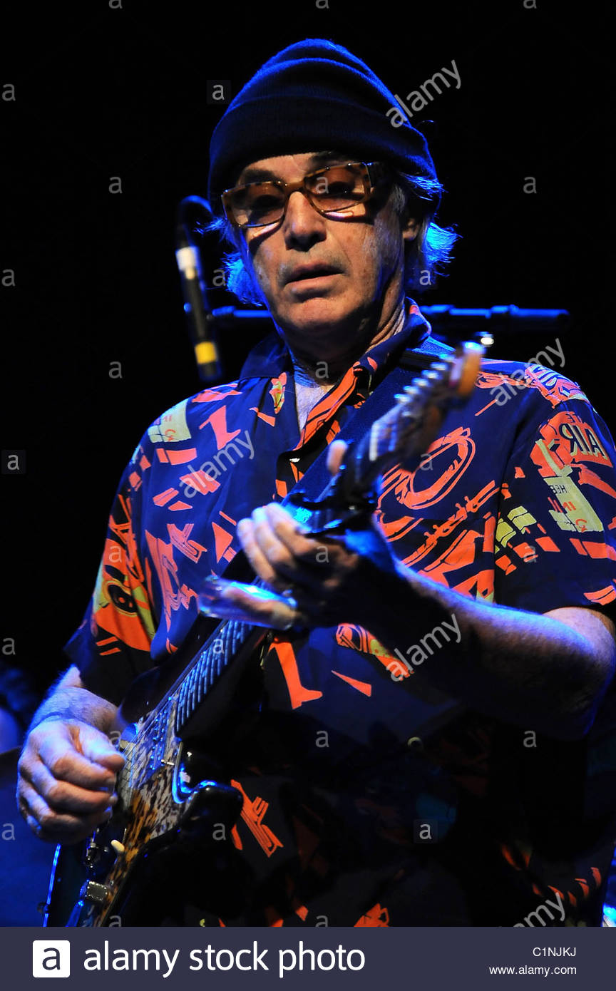 Ry Cooder Stock Photos & Ry Cooder Stock Images - Alamy