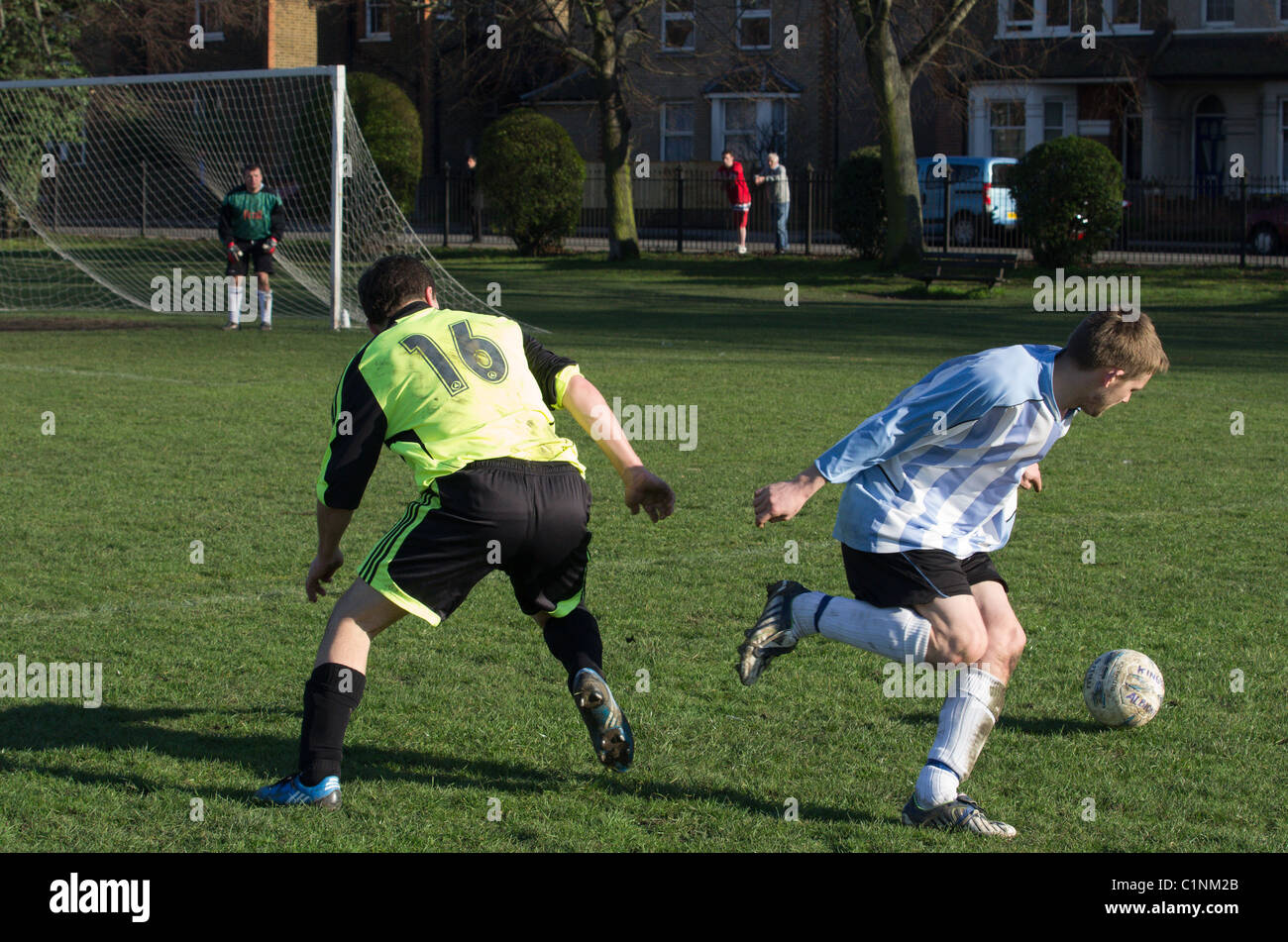 amateur football london 2 thumb up ringtone