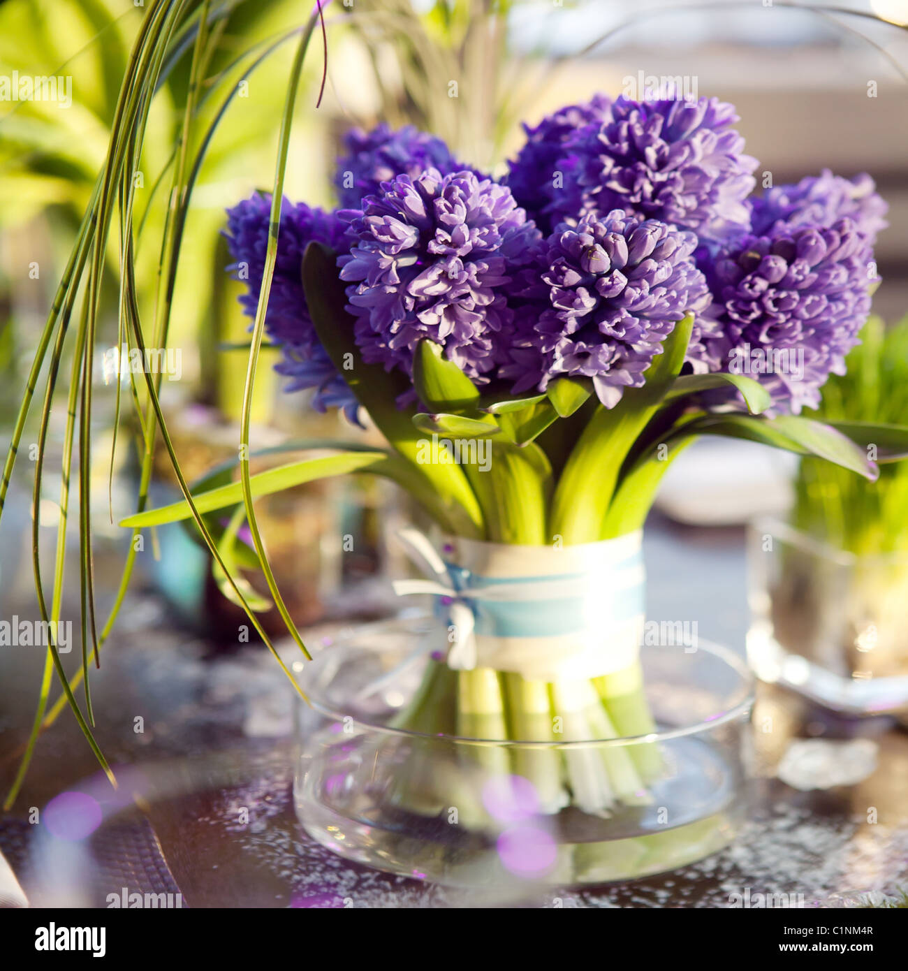 the dining table was decorated with the tulip flower for the romantic time Stock Photo
