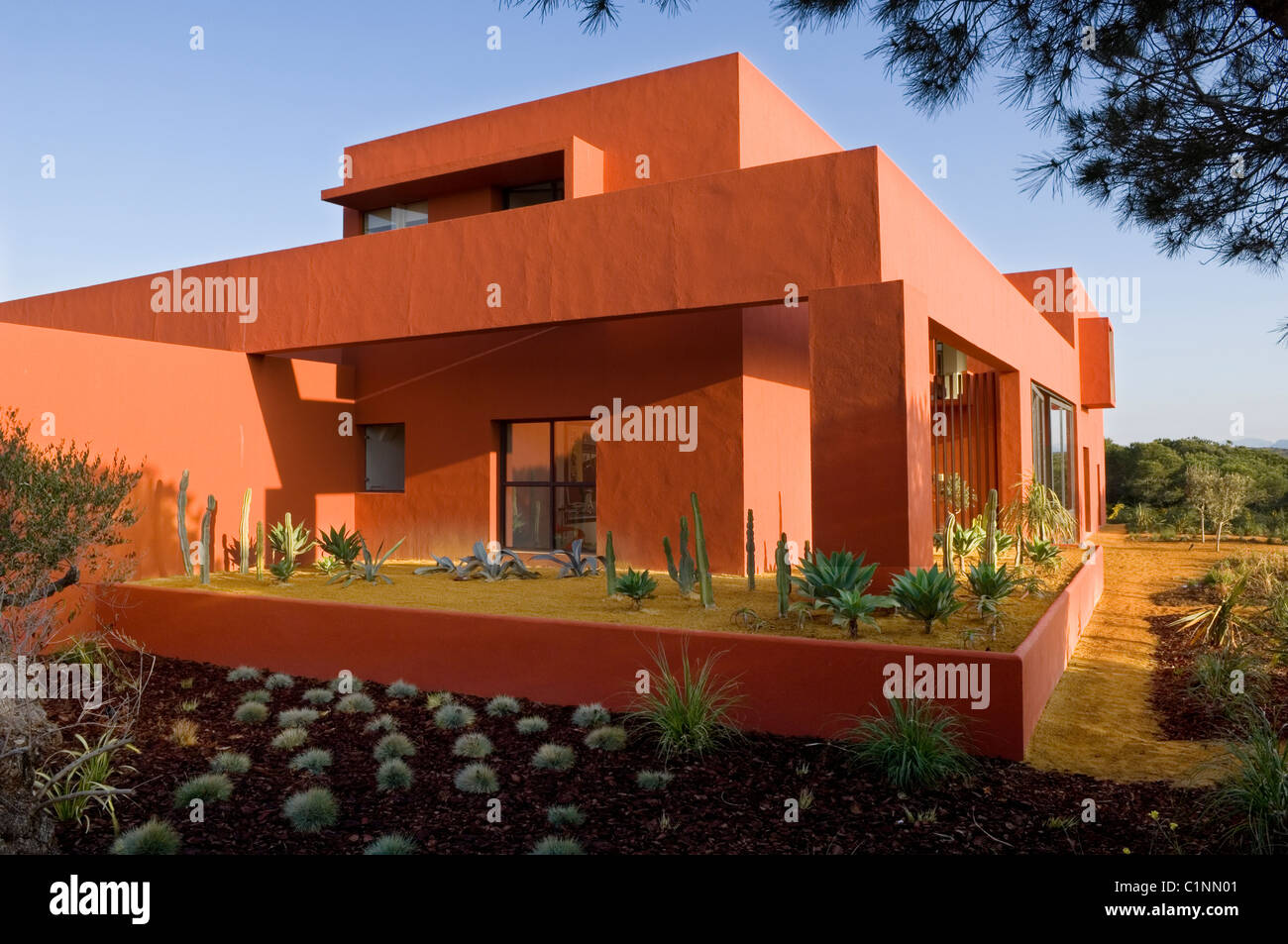 Spanish modernist house designed in a geometric style by leading