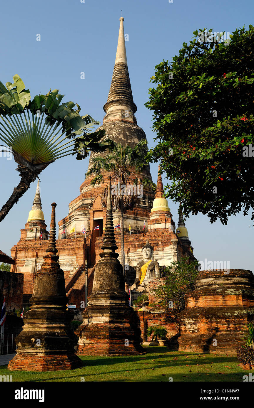 Thailand Phra Nakhon Si Ayutthaya Province Ayutthaya (former capital of Siam) listed as World Heritage by UNESCO Wat Yai Stock Photo Alamy