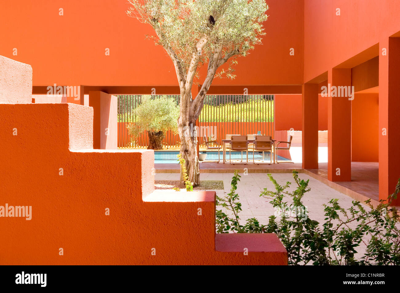 Spanish modernist house designed in a geometric style by leading
