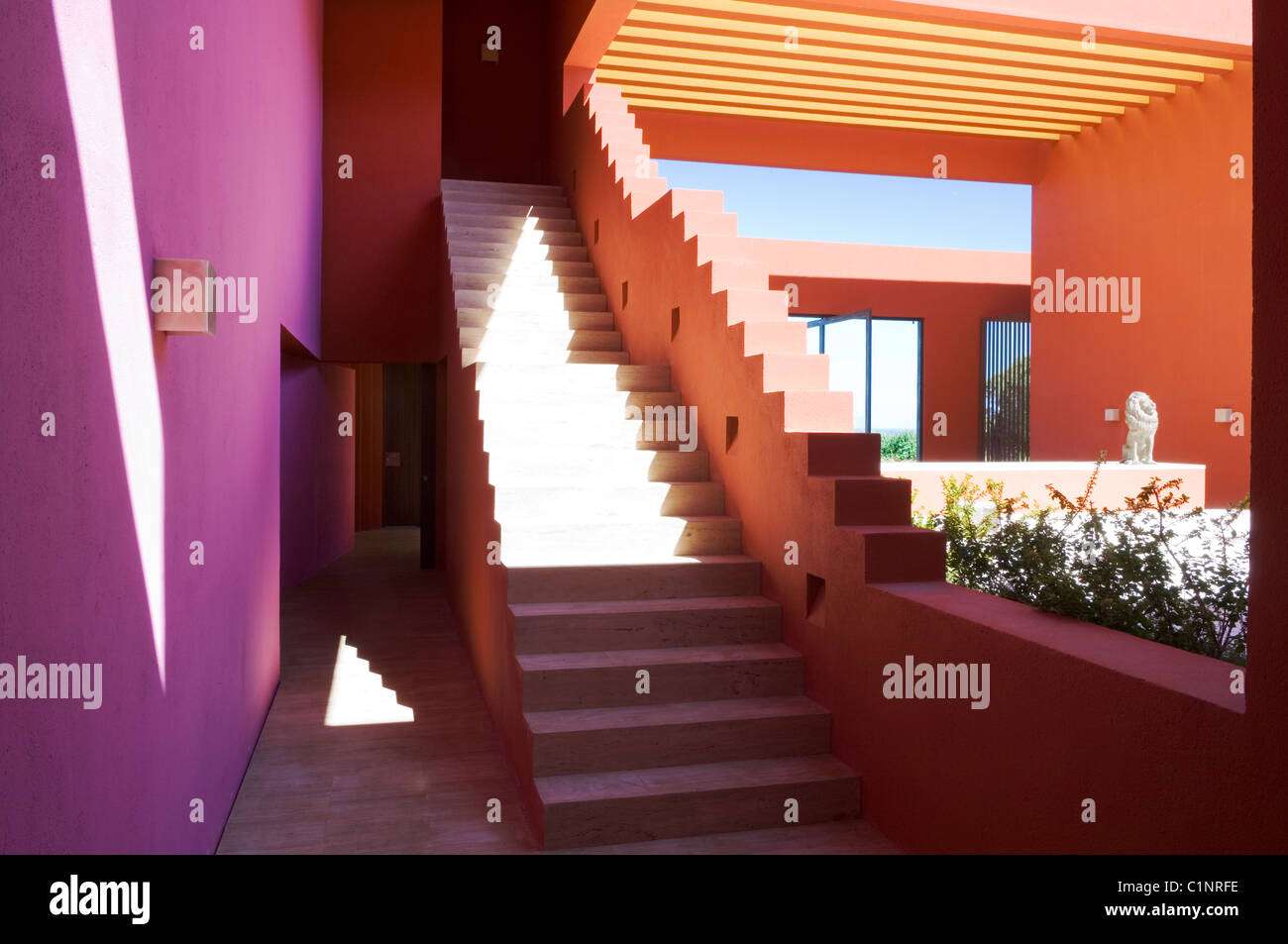 Spanish modernist house designed in a geometric style by leading