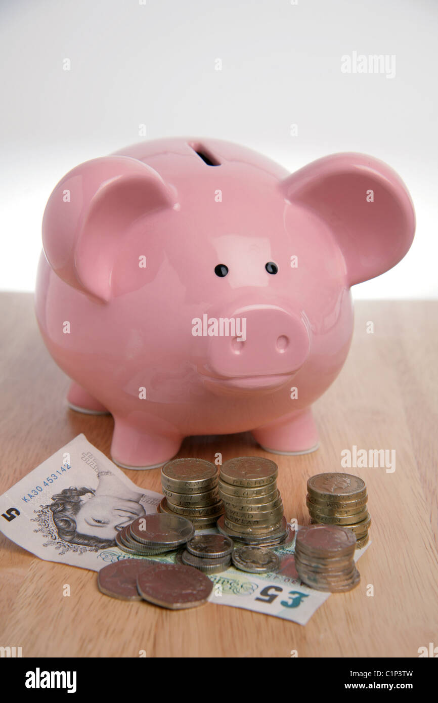 Piggy bank broke: the Chinese paid for the new car with a ton of coins Piggy bank broke: the Chinese paid for the new car with a ton of coins