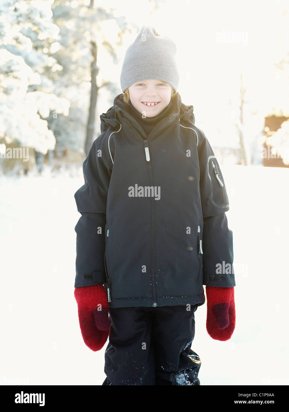 Boy wearing wooly hat hi-res stock photography and images - Alamy