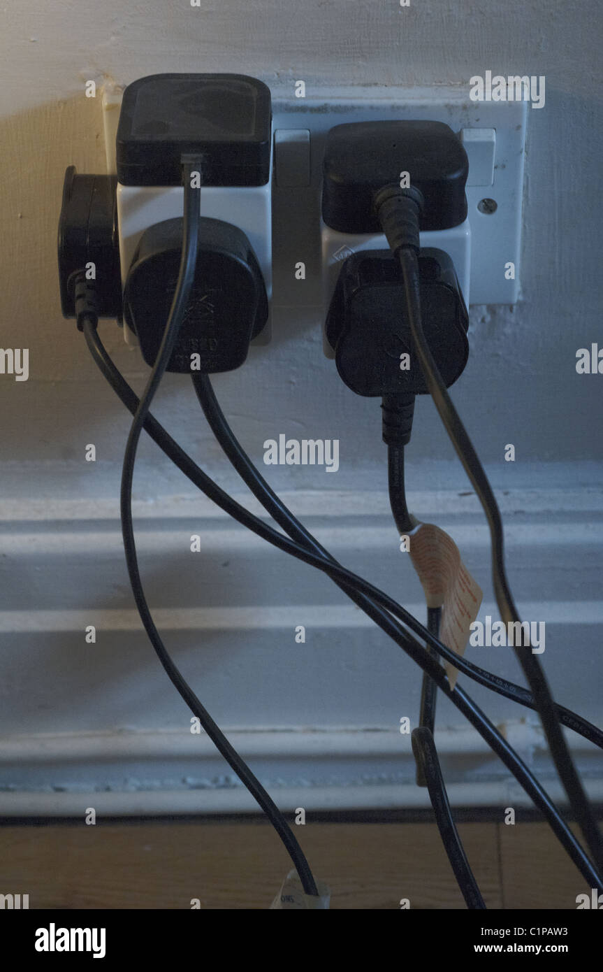 Overloaded sockets hi-res stock photography and images - Alamy