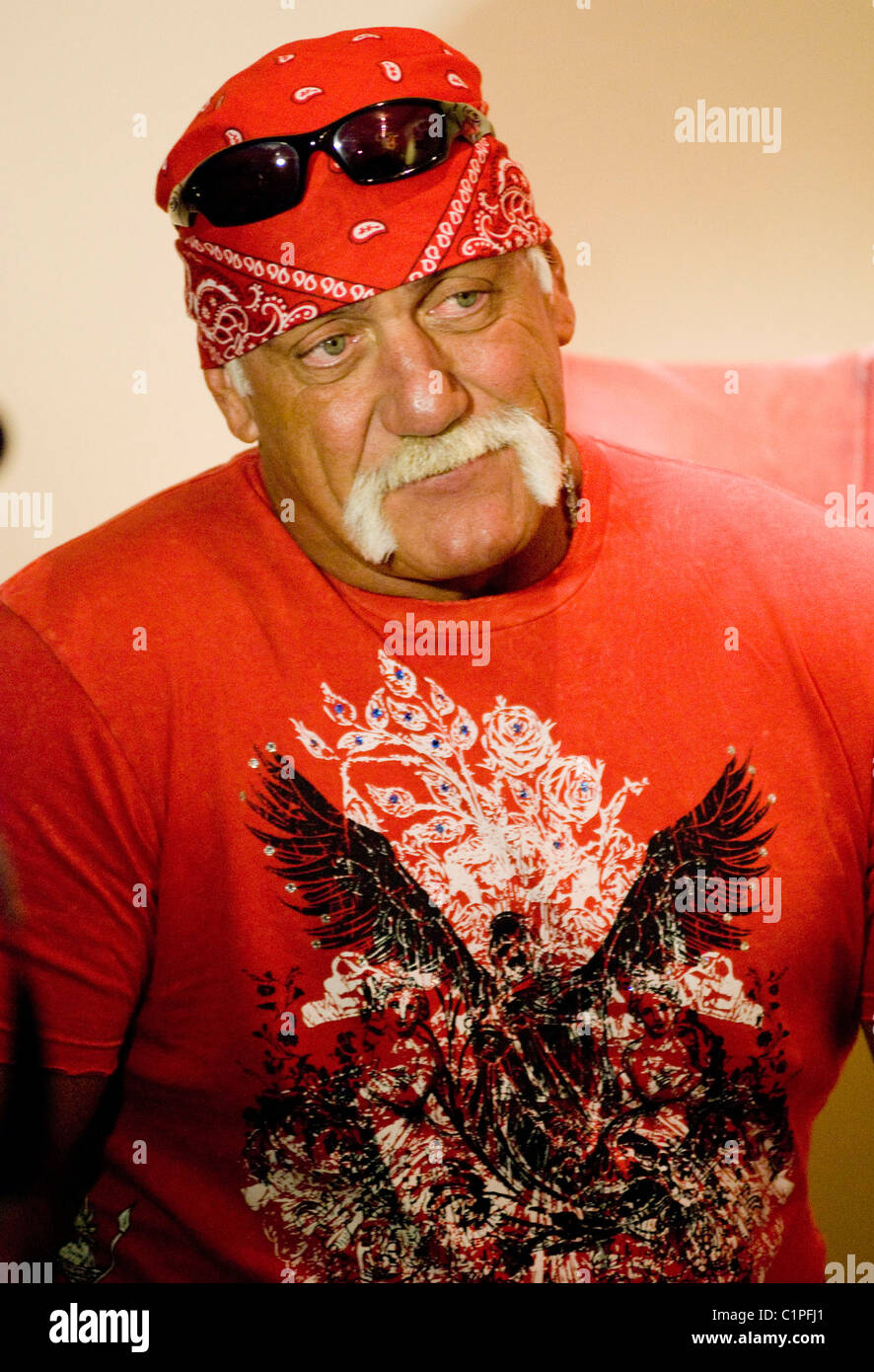 Image Result For Hulk Hogan Wrestling Legends Aged Bbc News Image Result For Hulk Hogan Wrestling Legends Aged Bbc News
