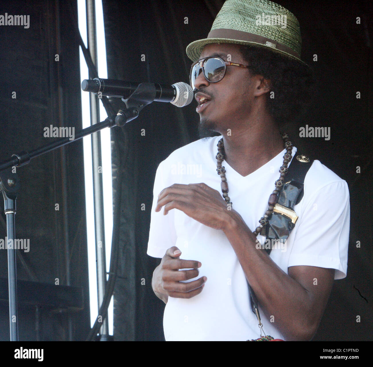 K naan The 2009 Rock The Bells Concert Presented By Guerilla Union In k-naan-the-2009-rock-the-bells-concert-presented-by-guerilla-union-in
