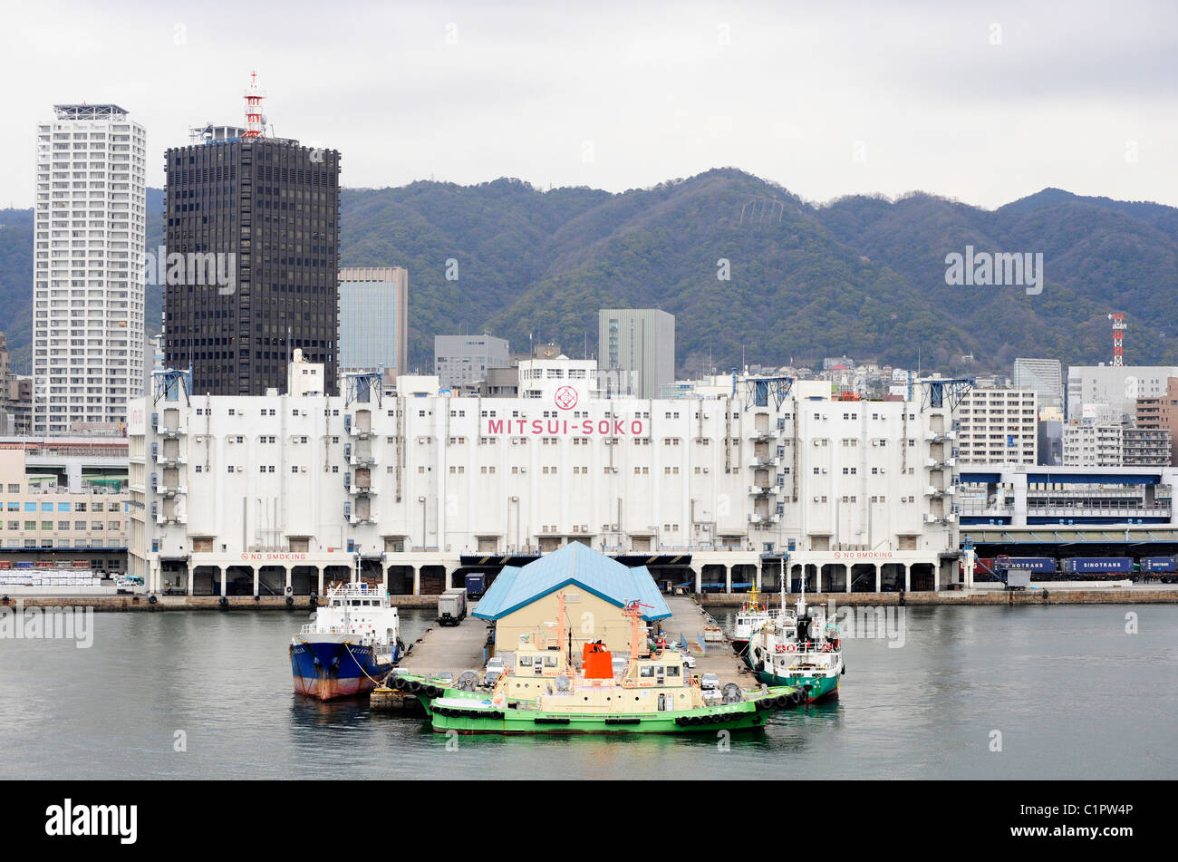 Mitsui Building Stock Photos & Mitsui Building Stock Images - Alamy1300 x 950