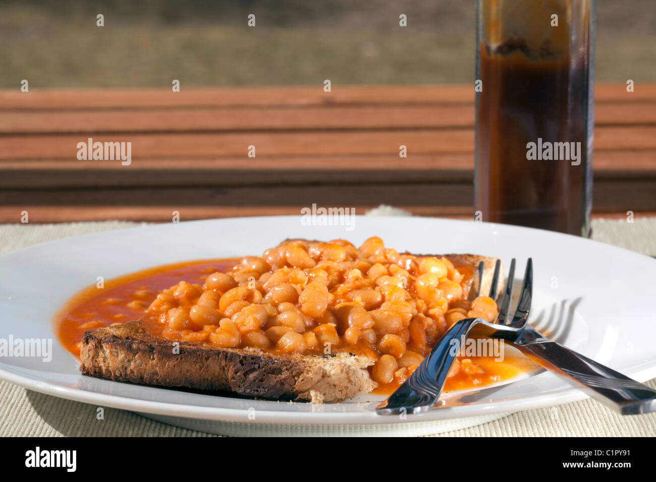 Baked beans on toast Stock Photo Alamy