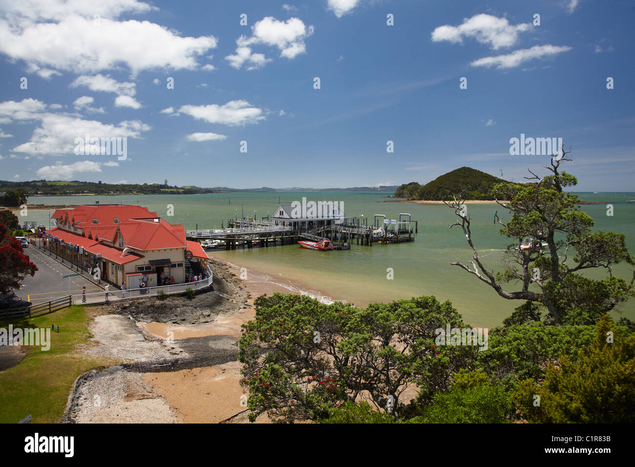 paihia bay of islands new zealand