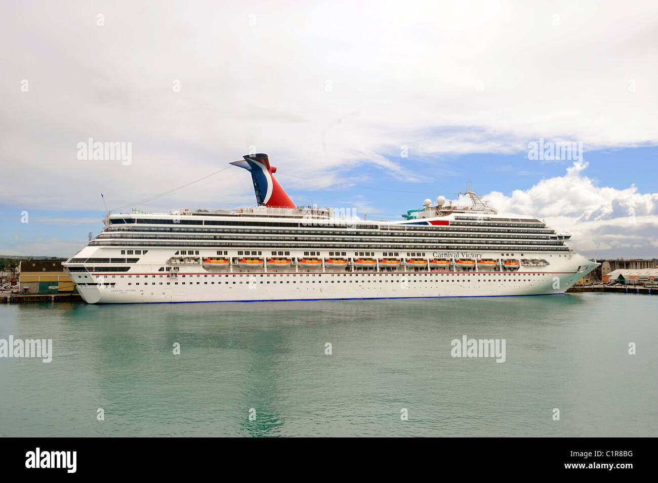 Carnival in barbados hires stock photography and images Alamy