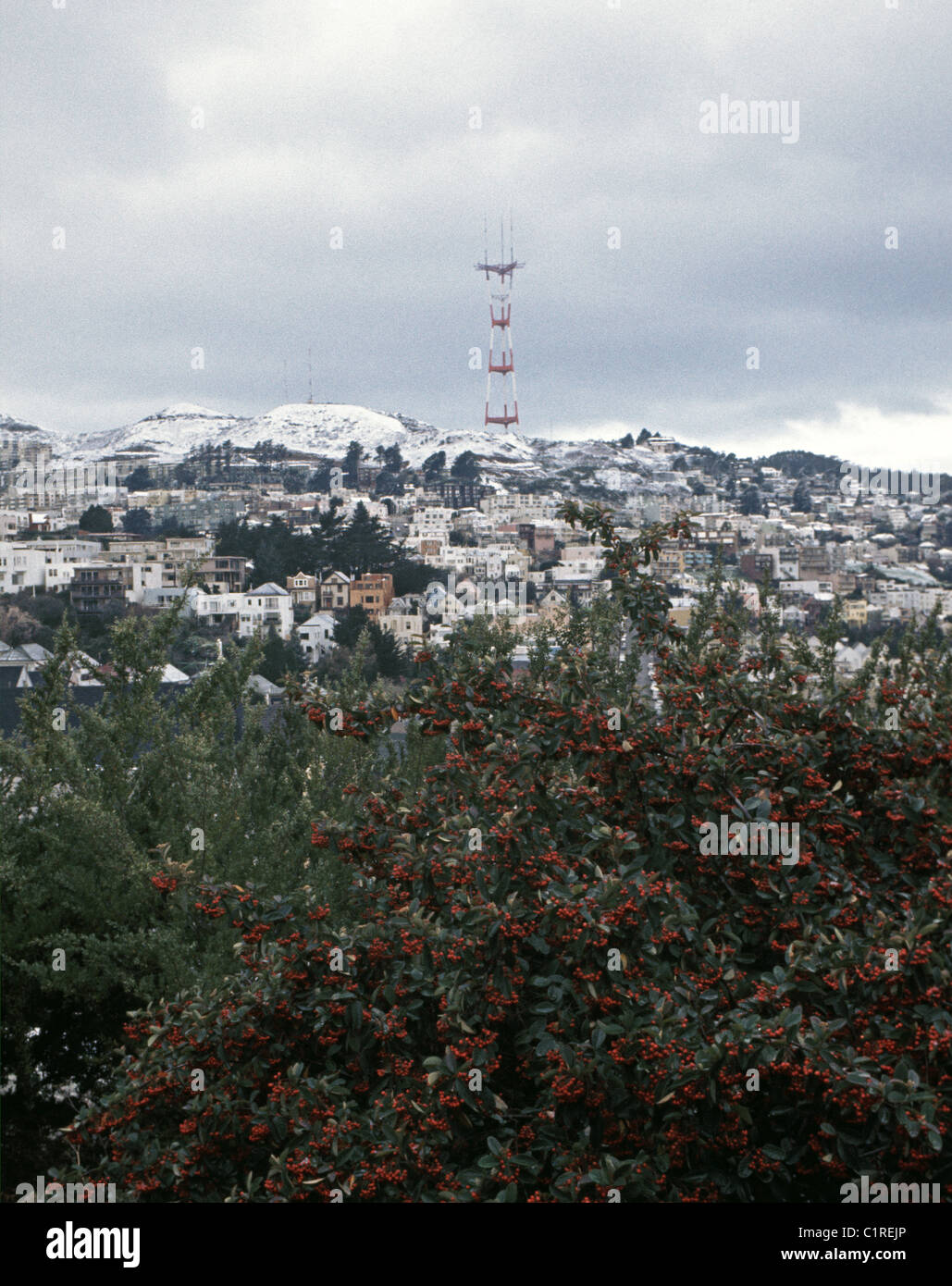rare snowfall on Twin Peaks in San Francisco on 2/5/1976 Stock Photo