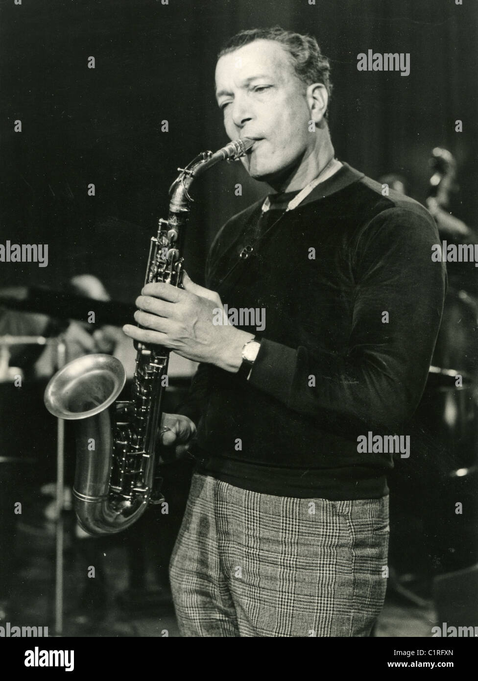 EARLE WARREN (1914-1995) US jazz alto-saxophonist Stock Photo