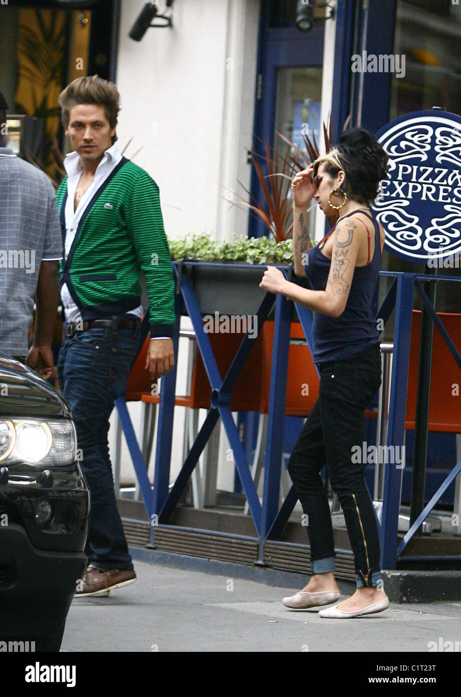 Amy Winehouse and Tyler James at the Good Mixer pub in Camden London, England 06.08.09 Stock