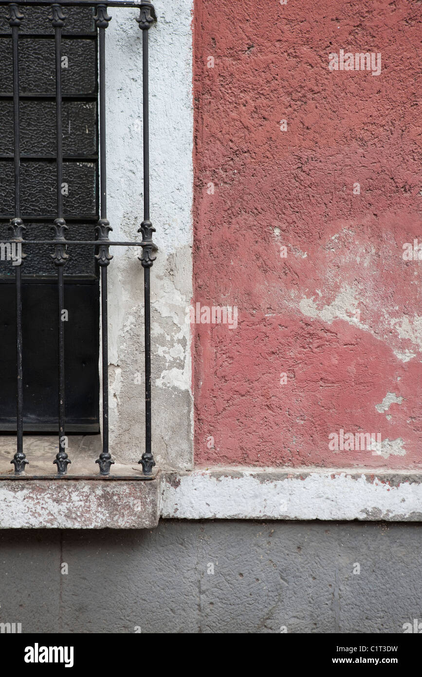 Stucco wall and window, cropped Stock Photo - Alamy