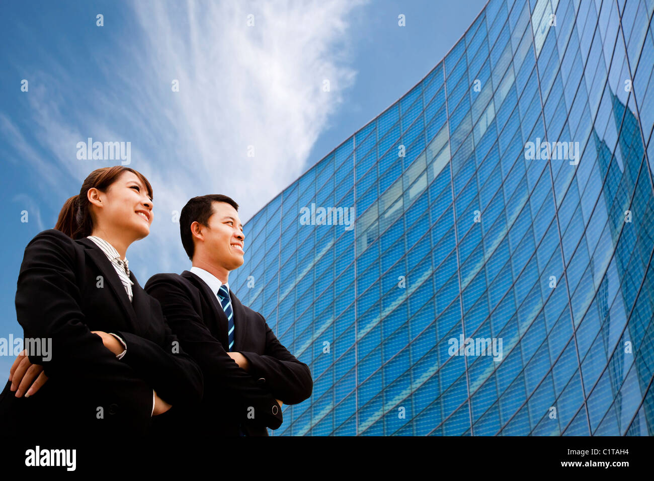 Management team building hi-res stock photography and images - Alamy