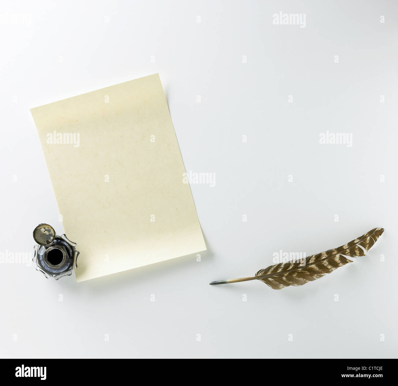 Quill, ink and paper Stock Photo by ©icefront 4018574