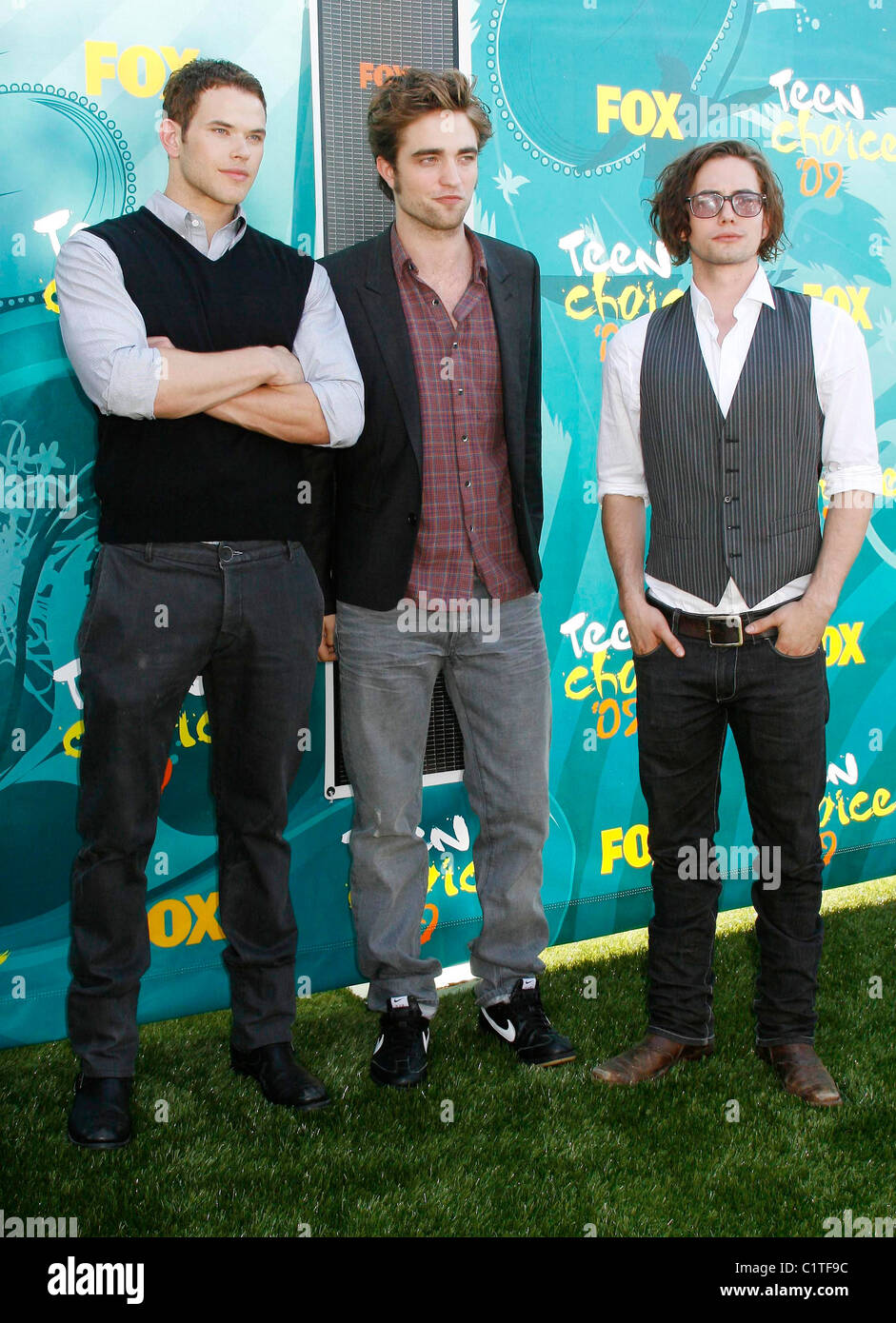 Kellan Lutz, Robert Pattinson and Jackson Rathbone cast of 'Twilight ...
