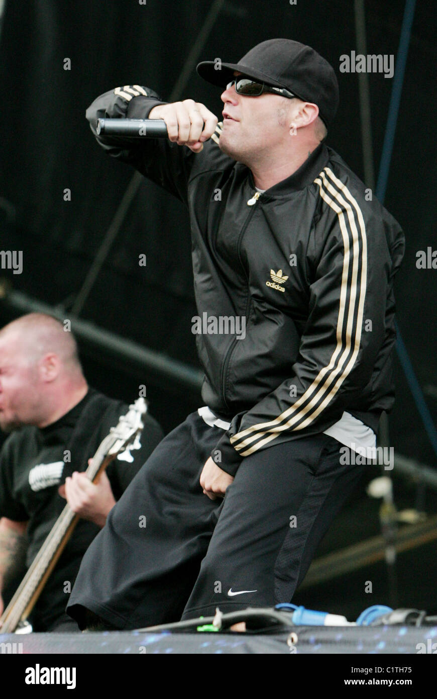 Fred Durst Limp Bizkit performing live at Sonisphere Festival 2009 - Day  Two Stevenage, England - 02.08.09 Stock Photo - Alamy