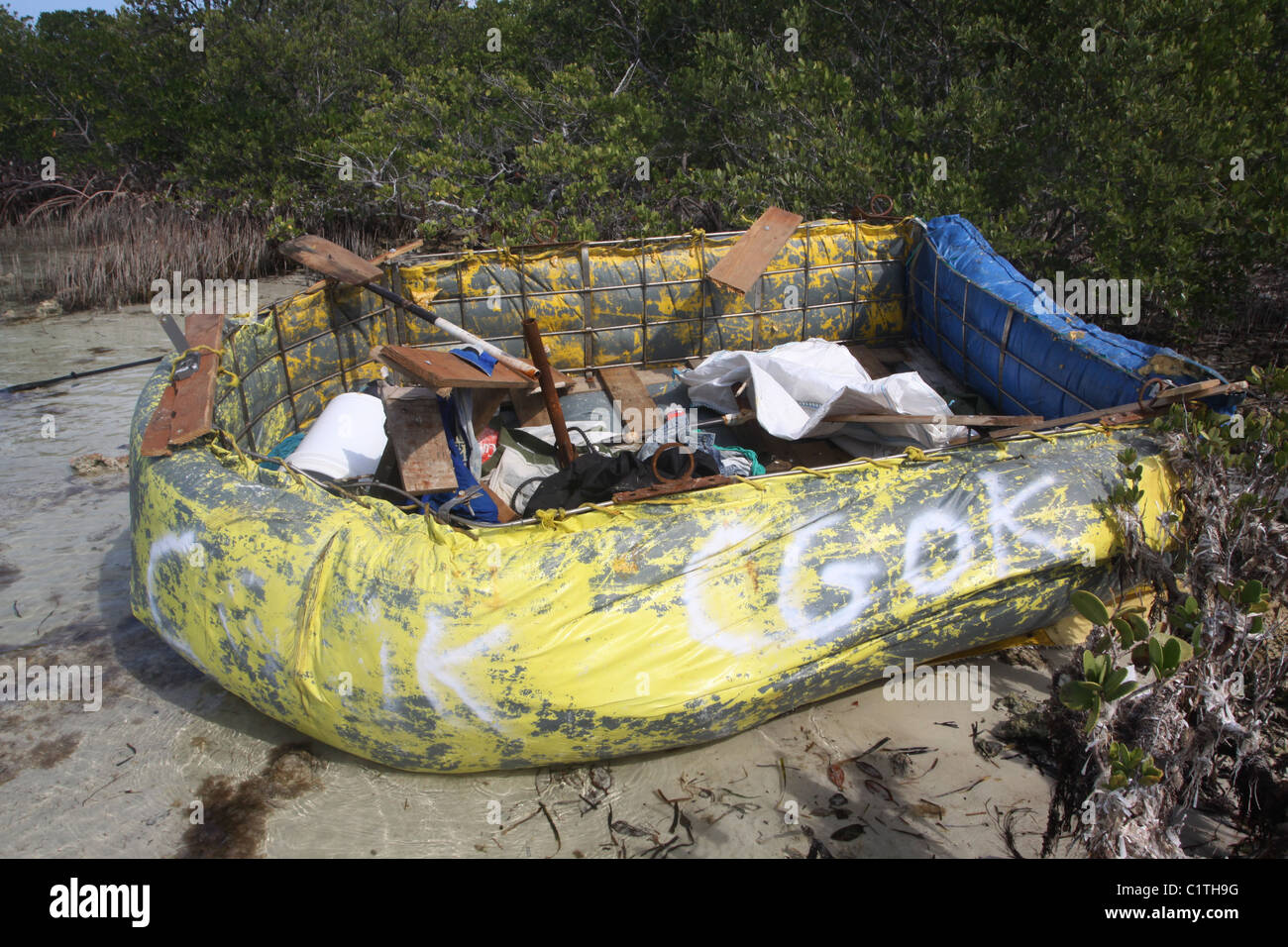 Cuban Refugee Boat High Resolution Stock Photography And Images Alamy