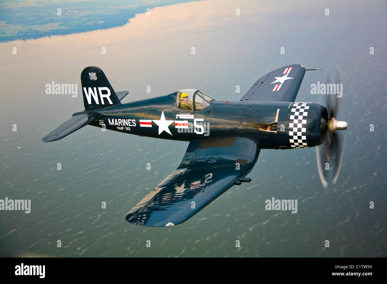 F4u 5 hi-res stock photography and images - Alamy