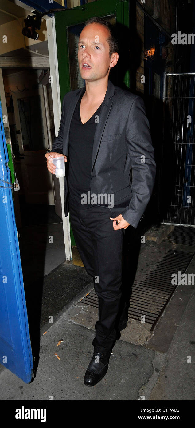 Jack Ryder drinking water outside the London's Noel Coward Theatre. London, England - 11.08.09 Stock Photo