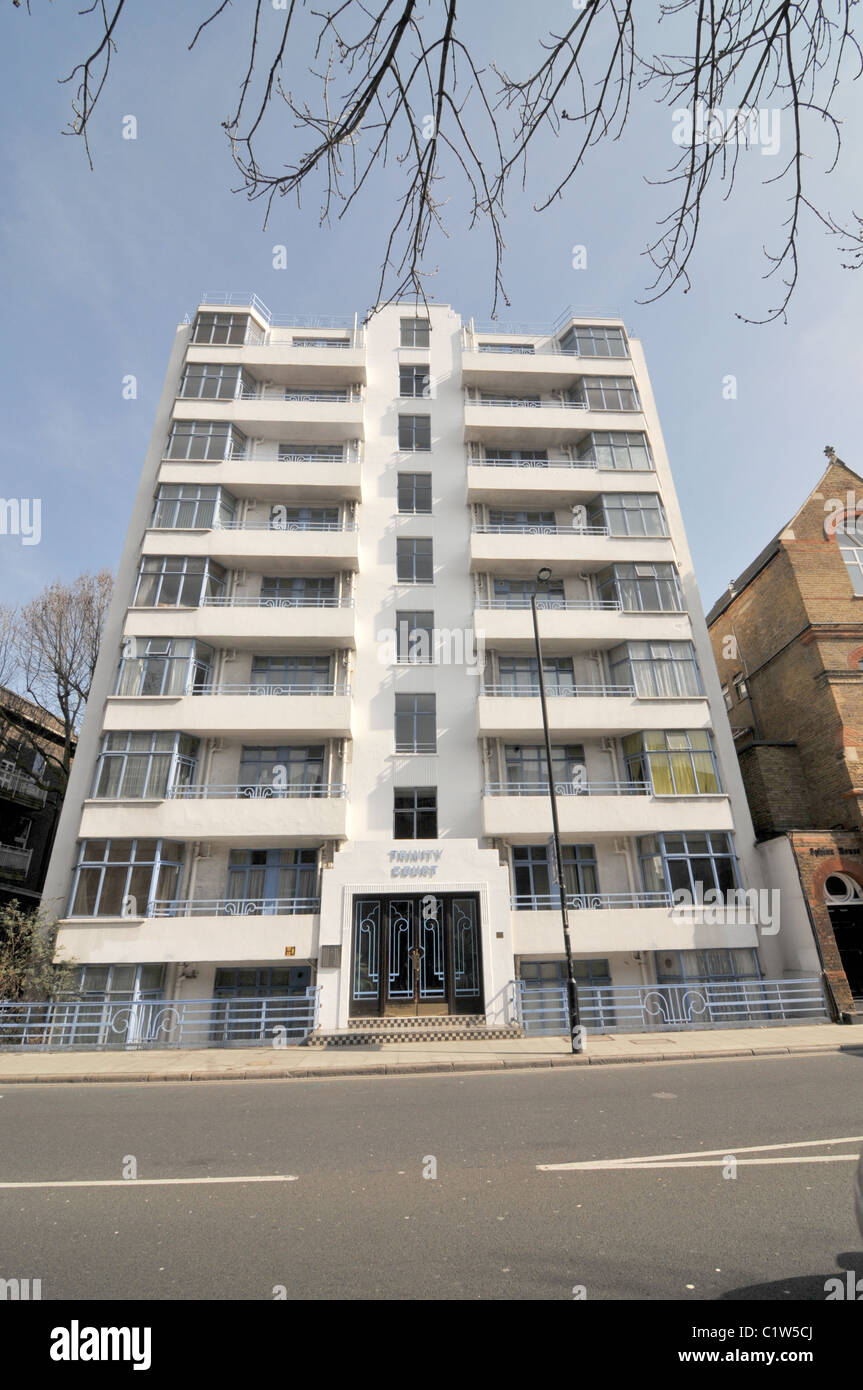 Trinity Court Art Deco flats building white balconies Stock Photo Alamy